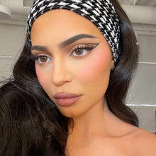 Carregar imagem no visualizador da galeria, Batom Kylie Jenner Kit Matte