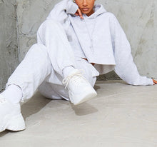 Carregar imagem no visualizador da galeria, Calças jogger Arzzuz cinzento look new