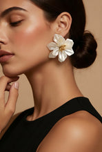 Load image into Gallery viewer, Brincos vogue XXL Margot new
