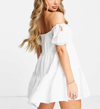 Cargar imagen en el visor de la galería, Vestido branco curto bardot new look
