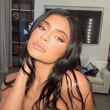 Load image into Gallery viewer, Batom Kylie Jenner Kit Bare new look
