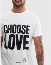 Load image into Gallery viewer, T-shirt branco homem Choose Love
