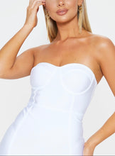 Cargar imagen en el visor de la galería, Vestido branco bodycon
