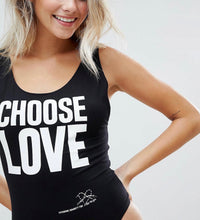 Load image into Gallery viewer, Bodysuit preto Choose Love
