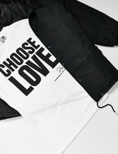 Carregar imagem no visualizador da galeria, T-shirt preto homem Choose Love
